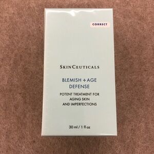 SkinCeuticals Blemish + Age Defense - Light Blue